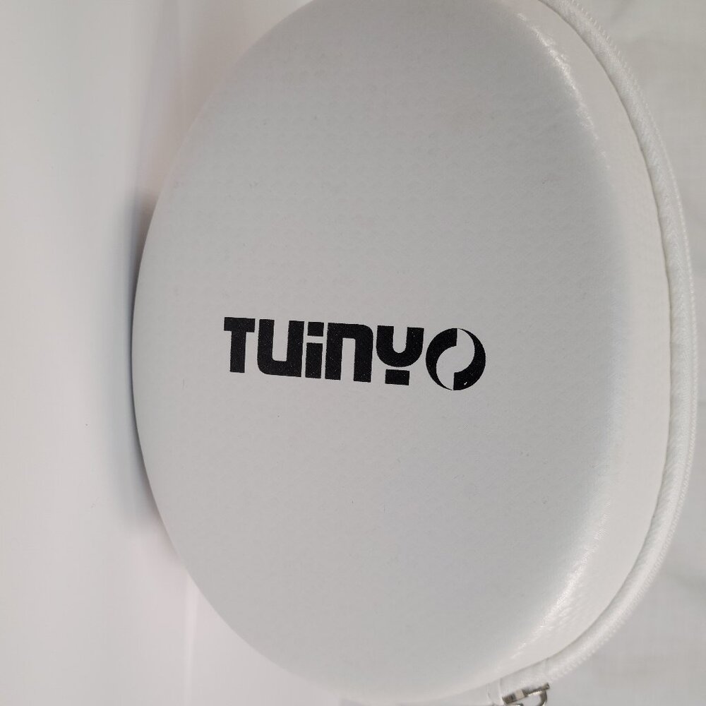 HEADPHONES CASE